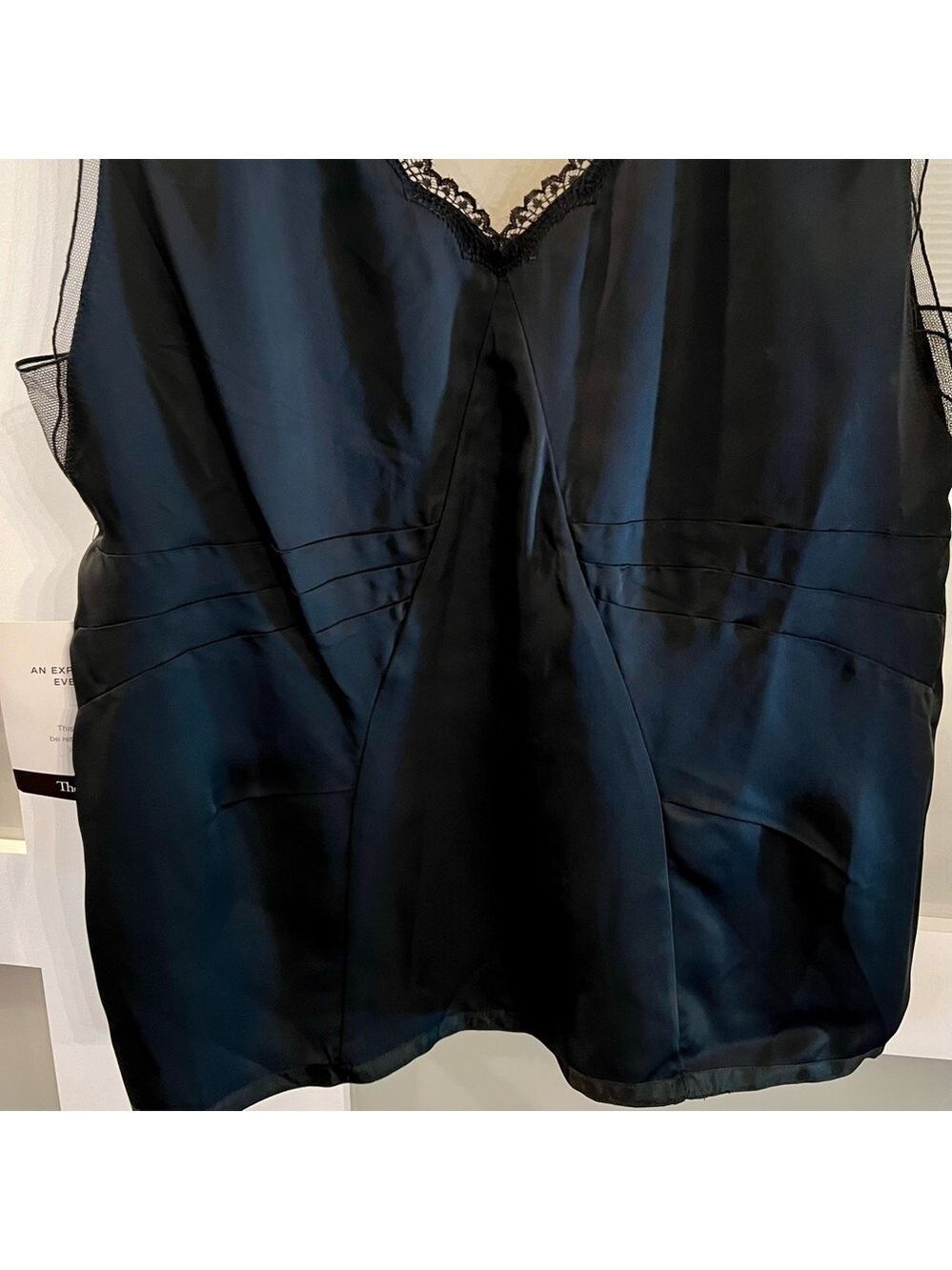 𝅺MARC JACOBS black cami top. Size 14 - Picture 4 of 10